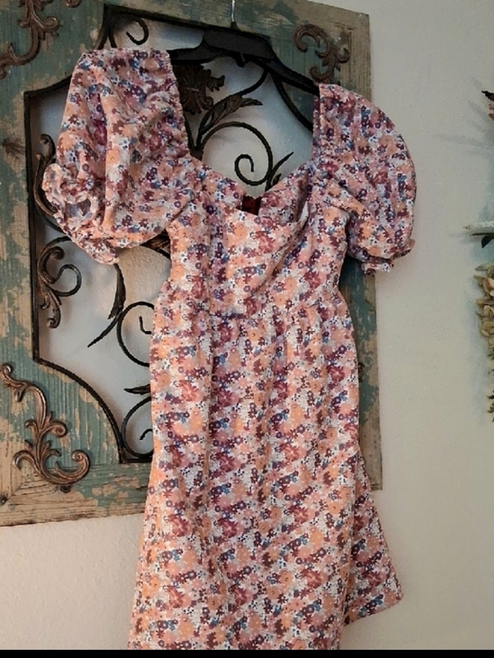 Altar'd State Peach, Mauve Puff-Sleeve Mini Dress. Size Small